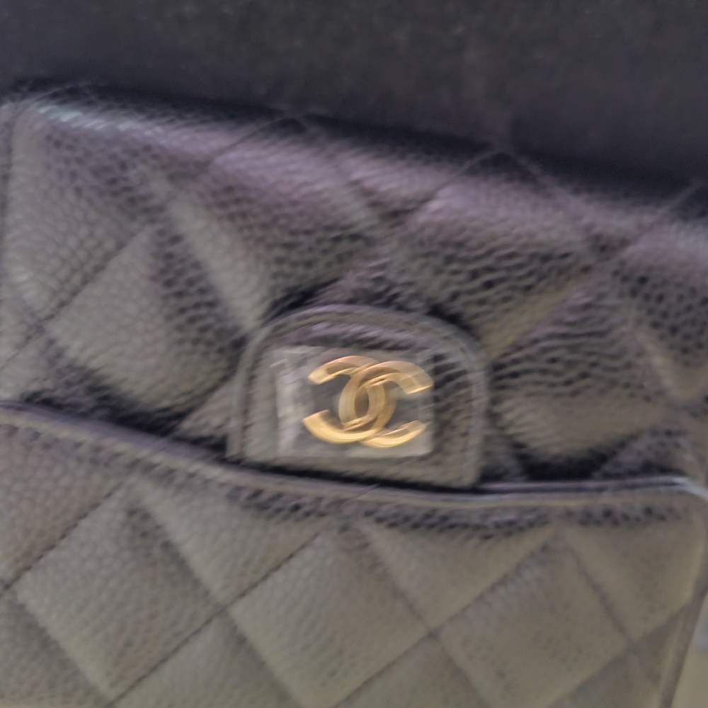 CHANEL Black Quilted NEW wallet with Gold Logo - Picture 10 of 11